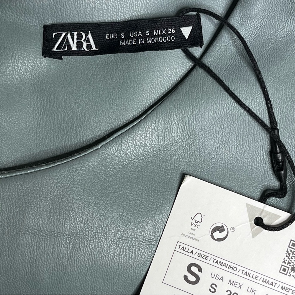 NWT ZARA Faux Leather Mini Dress Puff Sleeve Zip Wrist Green Blogger Fave - Picture 9 of 13